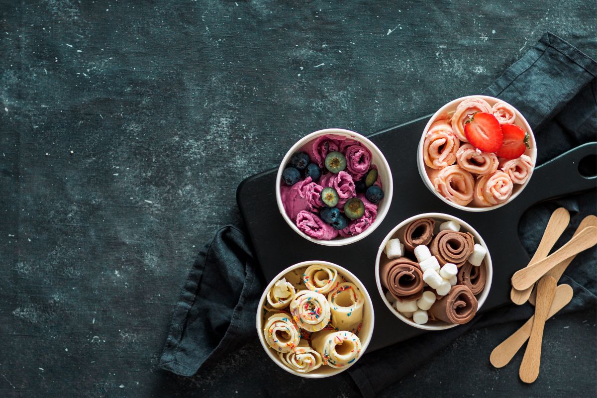 Summer Flavors You Can’t Miss: Rolled Ice Cream Combinations for Hot Weather